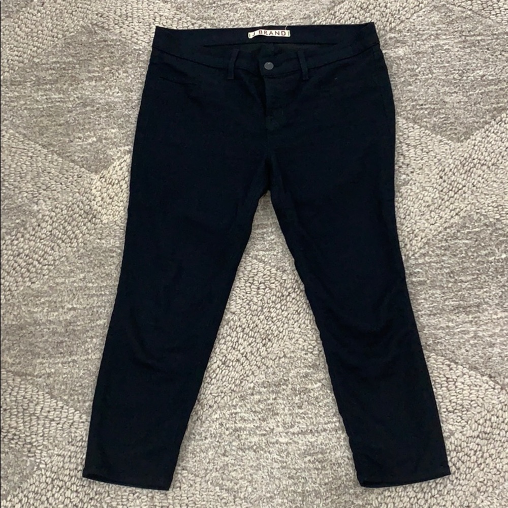 Black cropped stretchy jeans